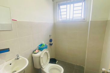 Pangsapuri Jenderam Indah