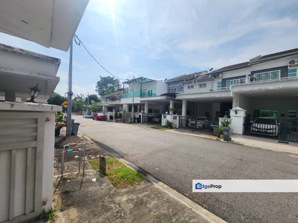 Double Storey Taman Desa Seringin, Nilai FREEHOLD For Sale, Negeri Sembilan, Nilai