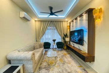 Crescent Park Townvilla