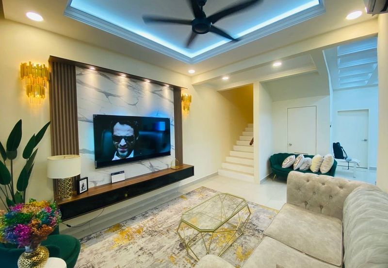 Crescent Park Townvilla