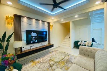 Crescent Park Townvilla