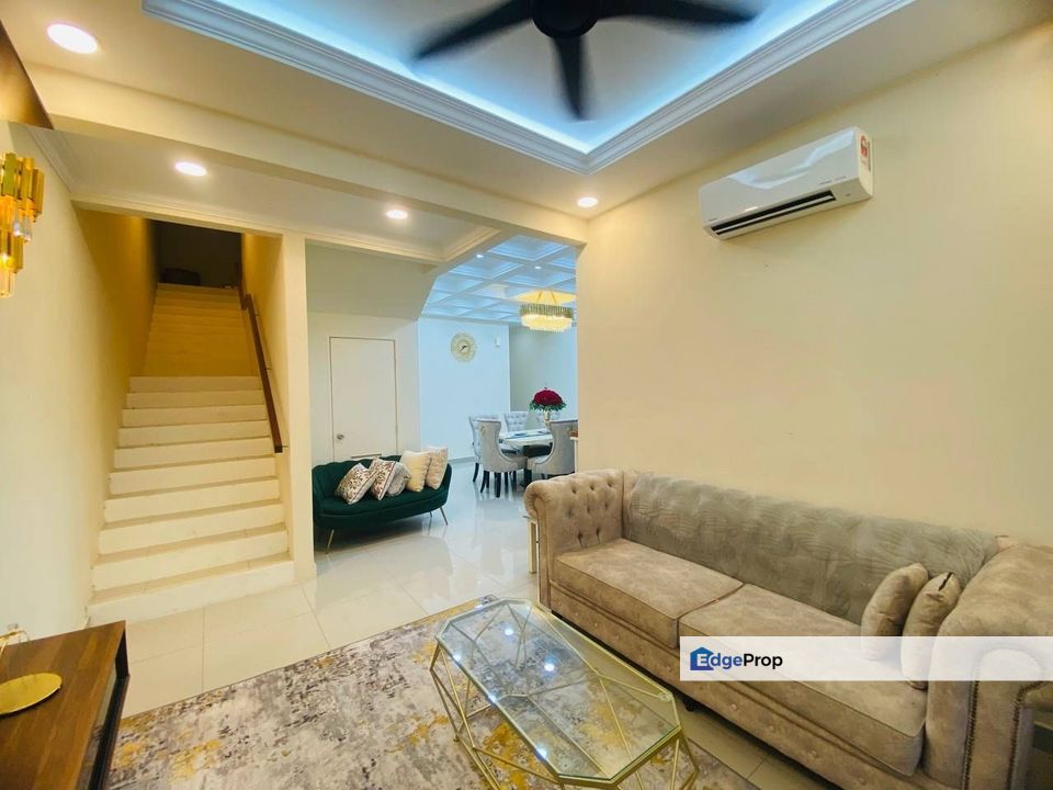 Crescent Park Townvilla Lower Unit Townhouse, Bangi For Sale , Selangor, Bangi