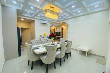 Crescent Park Townvilla