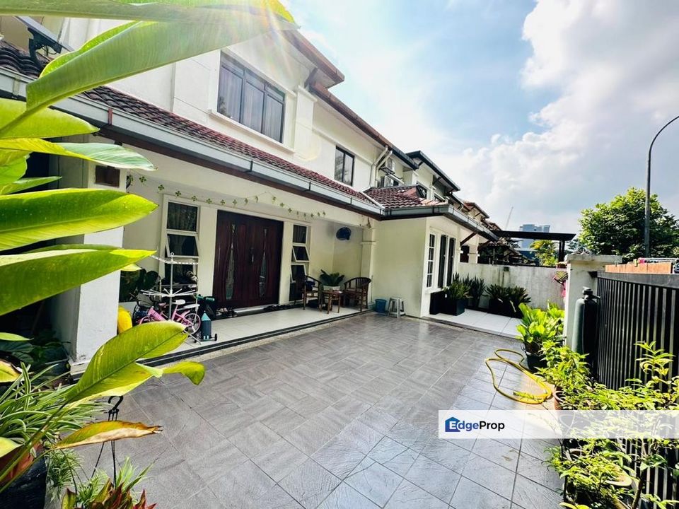 Corner Lot Terrace House Renovated Taman Nusa Subang For Sale, Selangor, Subang