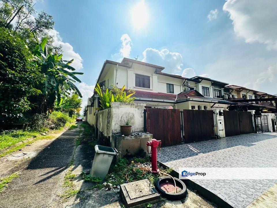 Corner Lot Terrace House Renovated Taman Nusa Subang For Sale, Selangor, Subang
