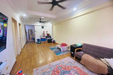 Pangsapuri Jenderam Indah