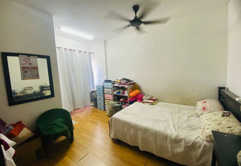 Pangsapuri Jenderam Indah