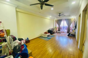 Pangsapuri Jenderam Indah