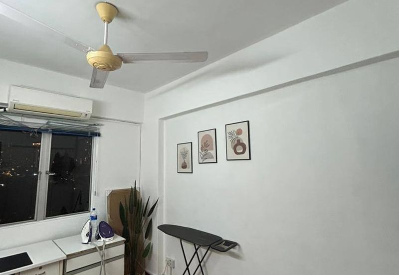 Sri Damansara Courts