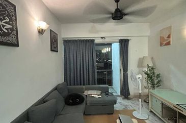 Sri Damansara Courts