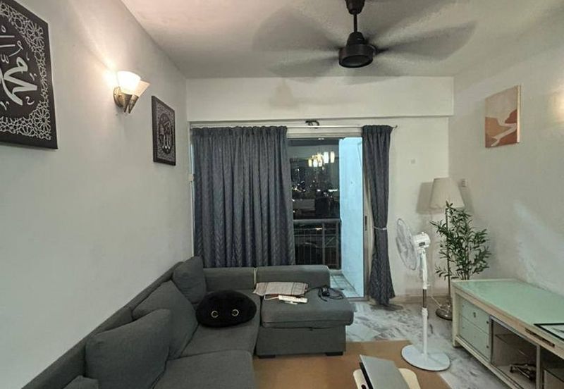 Sri Damansara Courts