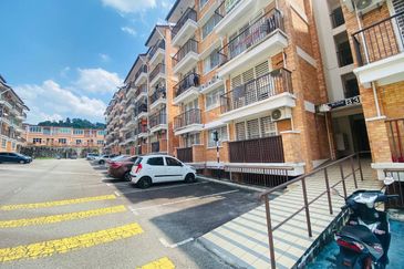 Villa Court @ Goodview Height