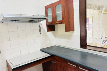 Royal Domain Sri Putramas II