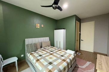 Lake Point Residence