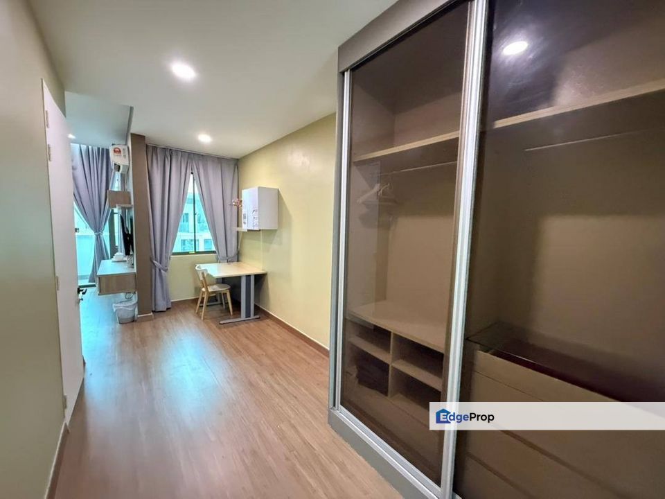 Freehold 3 Storey Terrace Lake Point Residence Cyber 11, Cyberjaya, Selangor, Cyberjaya