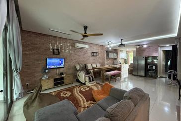 Lake Point Residence