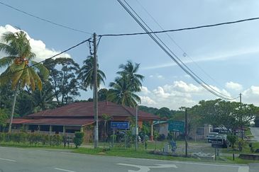 Jalan Sungai Merab