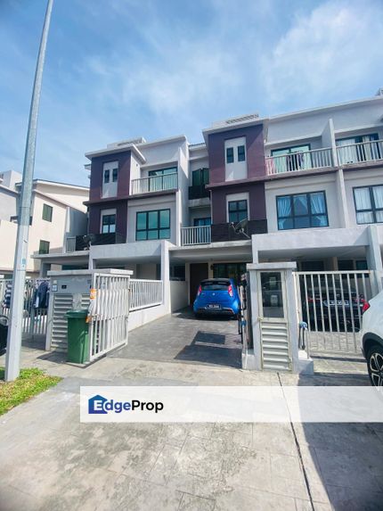 The Strata @ Bandar Puteri Bangi Lower Unit For Rent, Selangor, Bangi