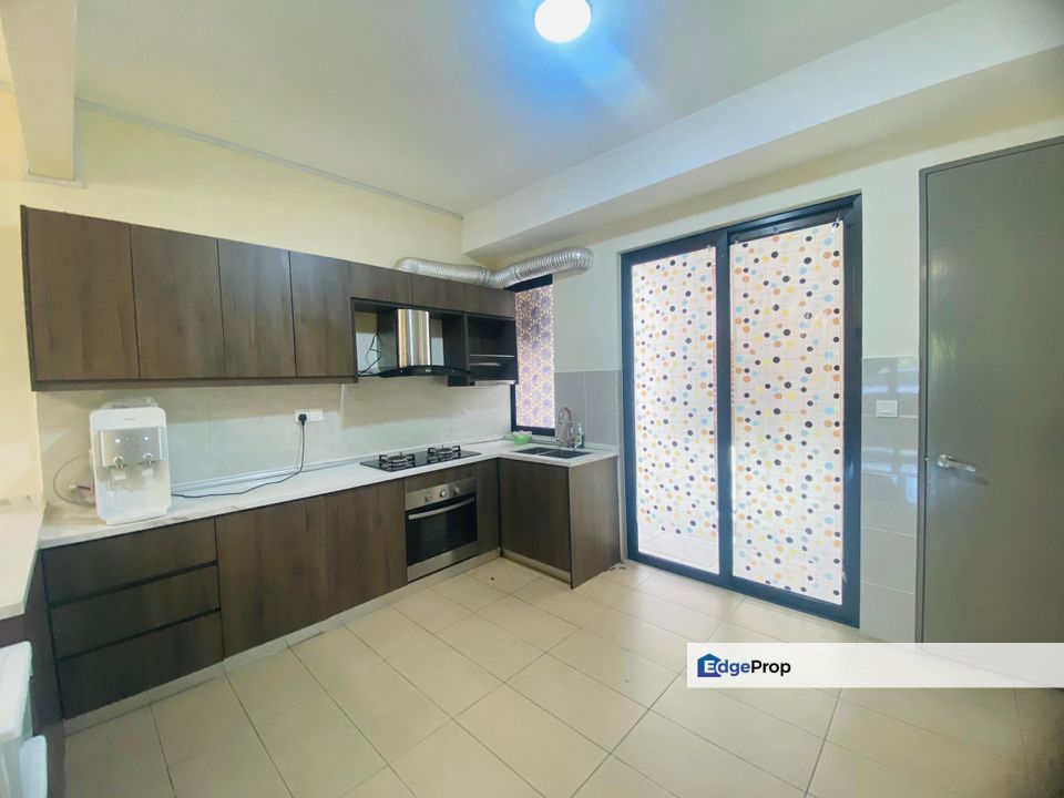 The Strata @ Bandar Puteri Bangi Lower Unit For Rent, Selangor, Bangi