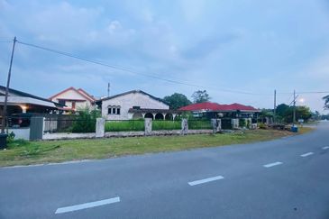KAMPUNG JAMBU