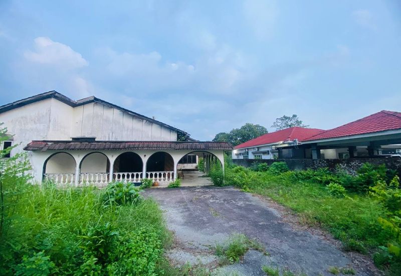 KAMPUNG JAMBU