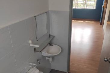 Pangsapuri Taming Mutiara