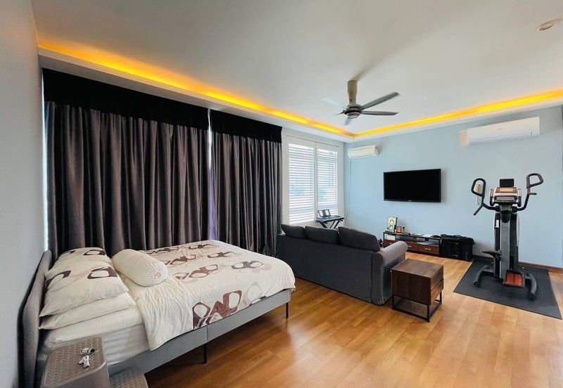 Jalan Pengaturcara U1/51 