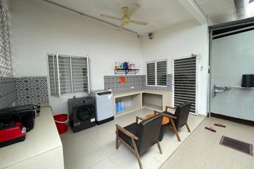 Jalan Pengaturcara U1/51 