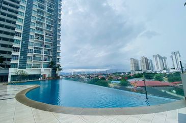 Zeta DeSkye Residence