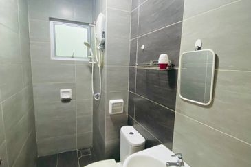 Zeta DeSkye Residence