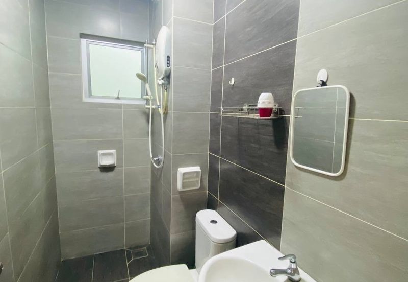 Zeta DeSkye Residence