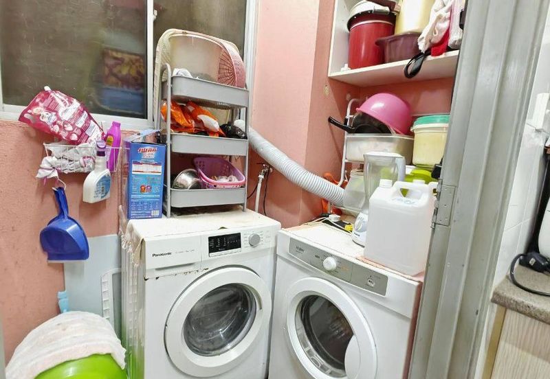 Angsana Apartment @ Taman Raintree