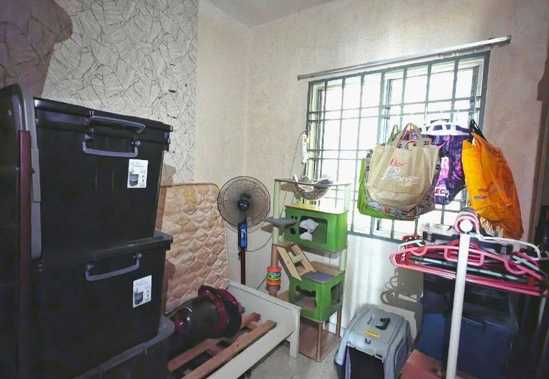 Angsana Apartment @ Taman Raintree