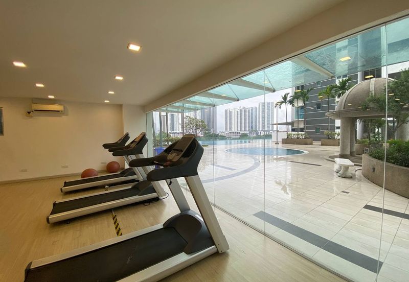 Zeta DeSkye Residence