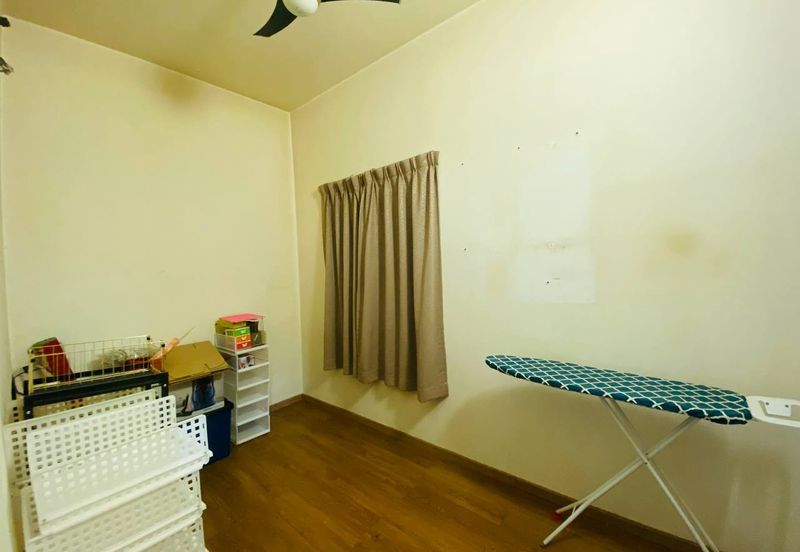 Zeta DeSkye Residence