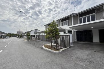 Dayana @Nilai Impian