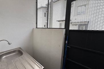 Dayana @Nilai Impian