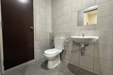 Dayana @Nilai Impian