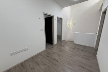 Dayana @Nilai Impian