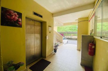 Pangsapuri Seri Mewah