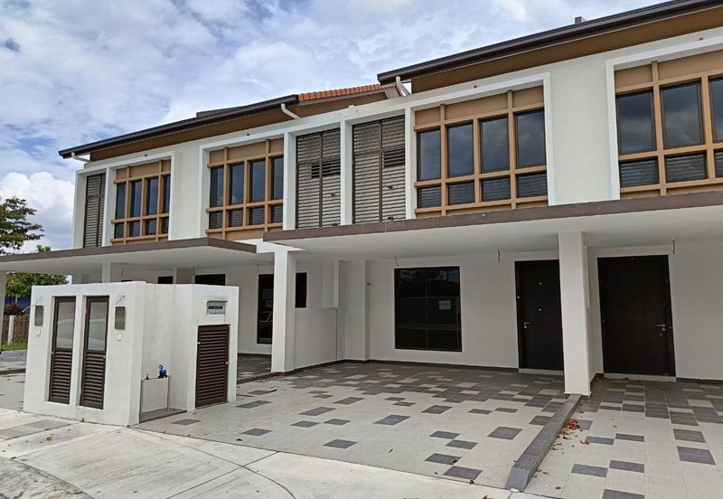 Setia Warisan Tropika (Belladonna)