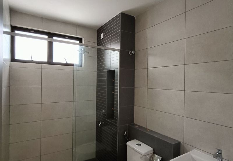 Setia Warisan Tropika (Belladonna)