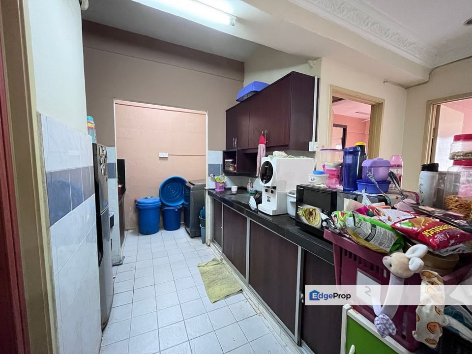 RENOVATED 1st FLOOR Apartment Permai Villa, Puchong, Selangor, Puchong