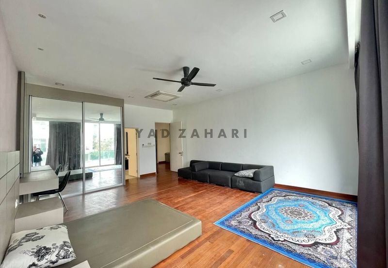 CORNER LOT FURNISH 3.5 Storey Bungalow Garden Residence Aspen Cyberjaya