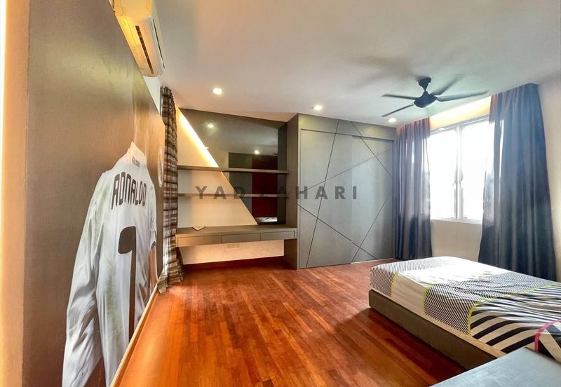 CORNER LOT FURNISH 3.5 Storey Bungalow Garden Residence Aspen Cyberjaya