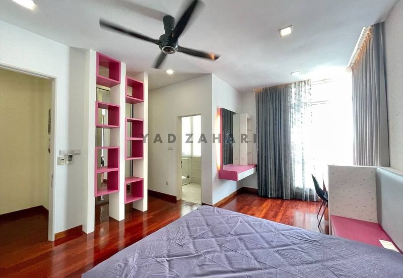 CORNER LOT FURNISH 3.5 Storey Bungalow Garden Residence Aspen Cyberjaya