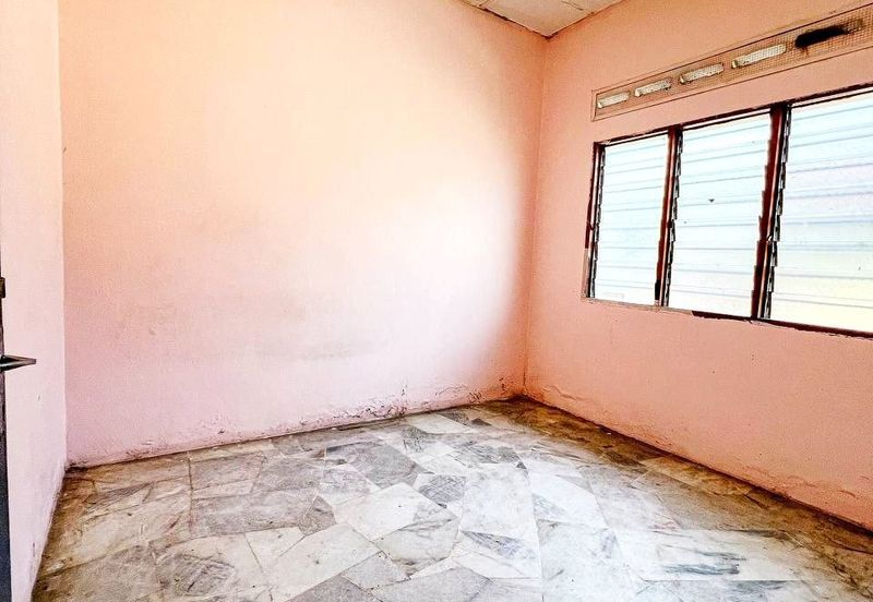 Taman Dato Hormat, Telok Panglima Garang