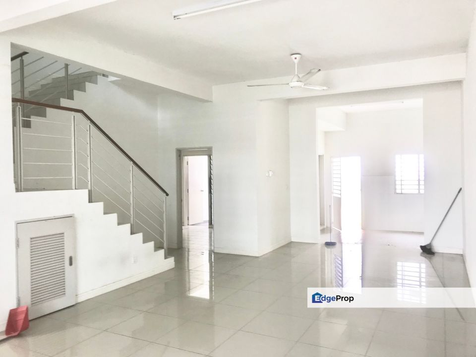 FREEHOLD SUPERLINK 24'x75' GUARDED 🔥, Negeri Sembilan, Nilai