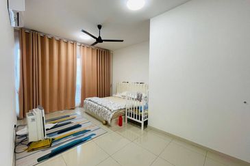 Setia Warisan Tropika (Belladonna)