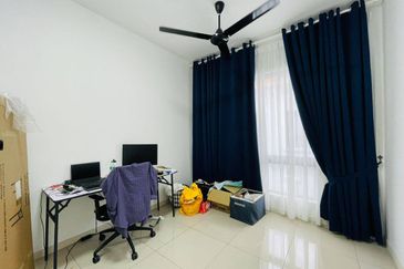 Setia Warisan Tropika (Belladonna)